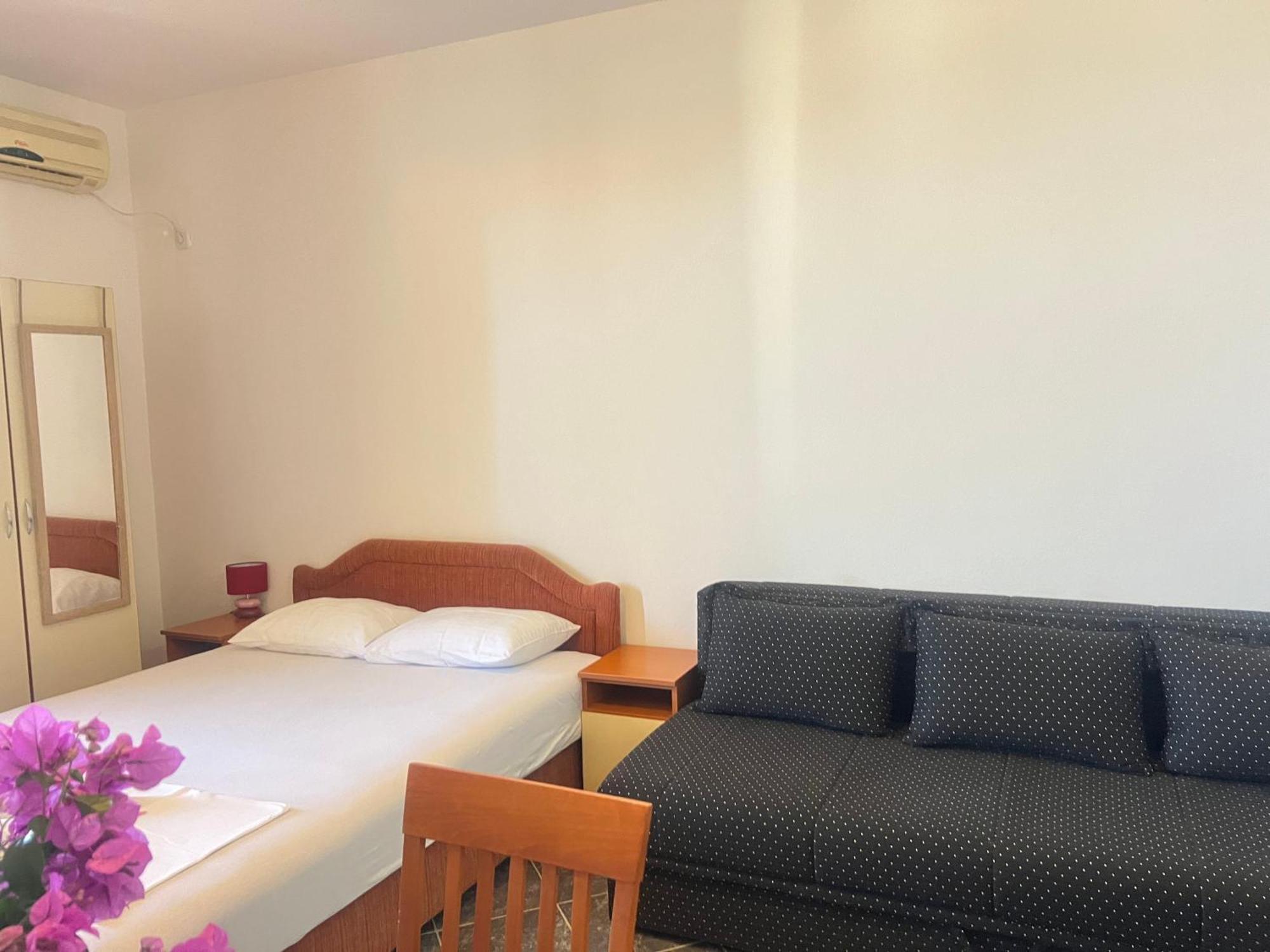 Apartments Radosevic Ulcinj Exterior photo