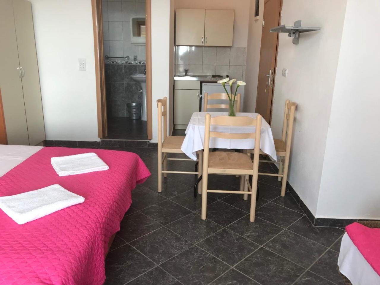 Apartments Radosevic Ulcinj Exterior photo